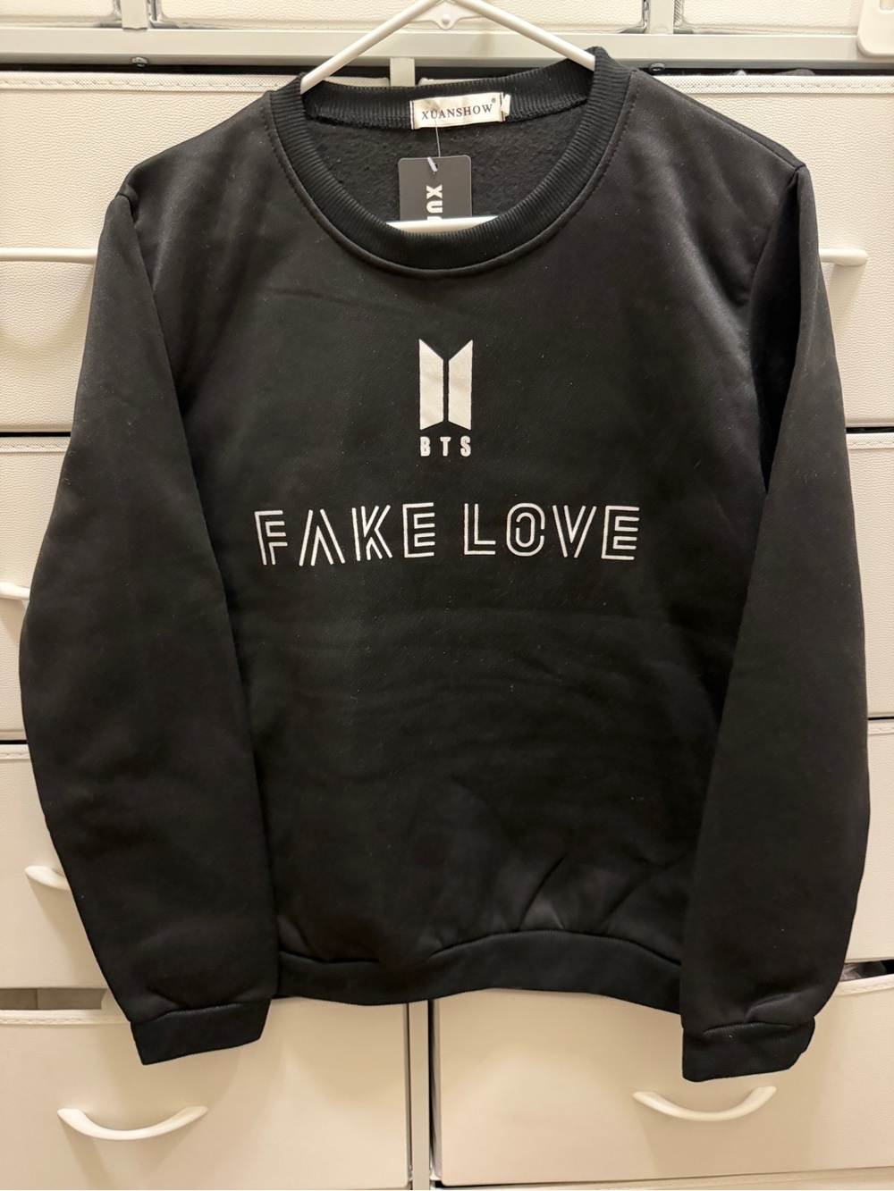 Women’s BTS 'Fake Love' Black Crewneck Sweatshirt Size L